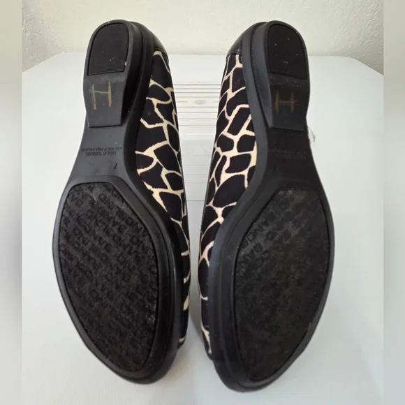 Bandalino Giraffe Print Peep-Toe Flats - Picture 10 of 11